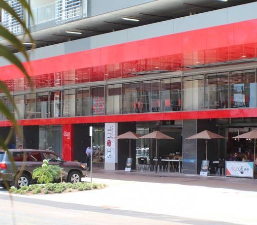 Oaks Elan Hotel Darwin Exterior Entrance