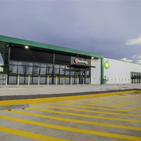 BP Truck Stop Exterior Store Design